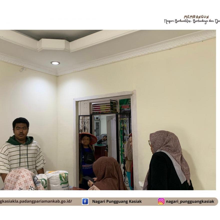 Wujud Kepedulian,Pemerintah Nagari Pungguang Kasiak Salurkan Bantuan Pangan untuk 228 KPM